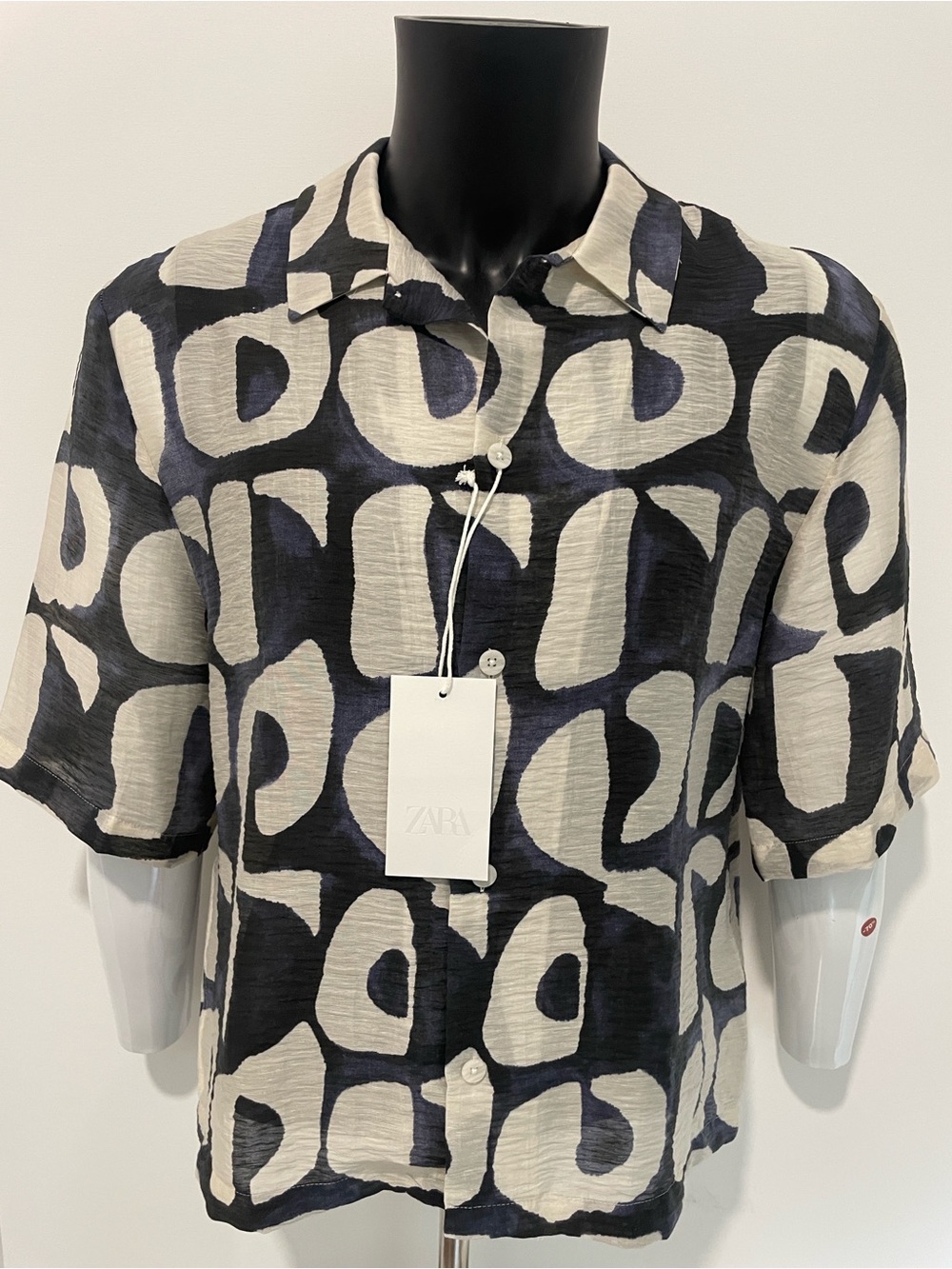 Zara Men’s Short Sleeve Abstract Pattern Button-Down Shirt - Black & Cream